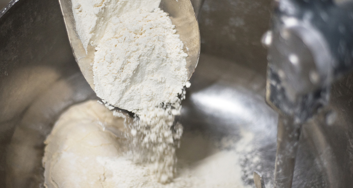 Применение датчика INNOLEVEL серии N-Ex в бункере дозатора муки